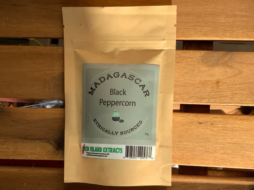 Red Island Extracts - Peppercorn - Black