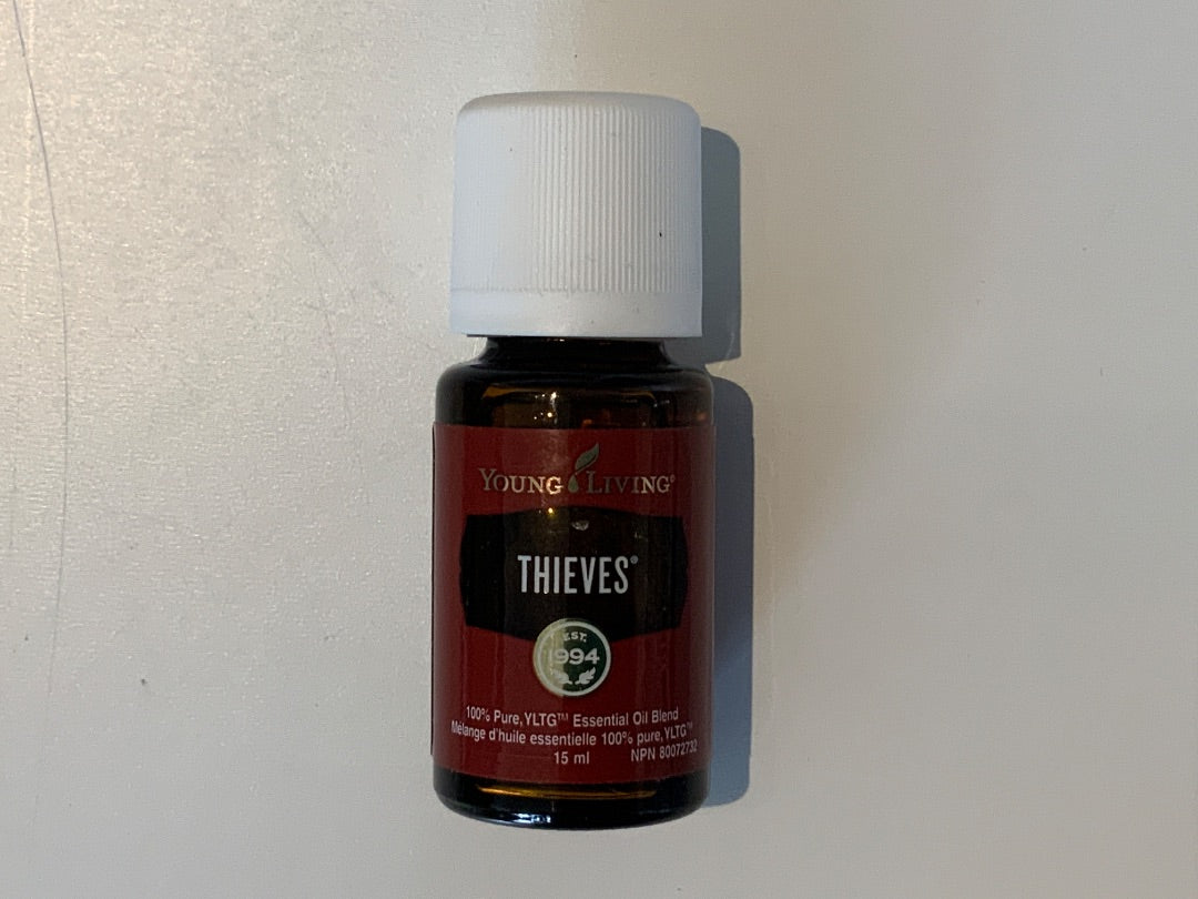 Young Living - Essential Oil - Thieves