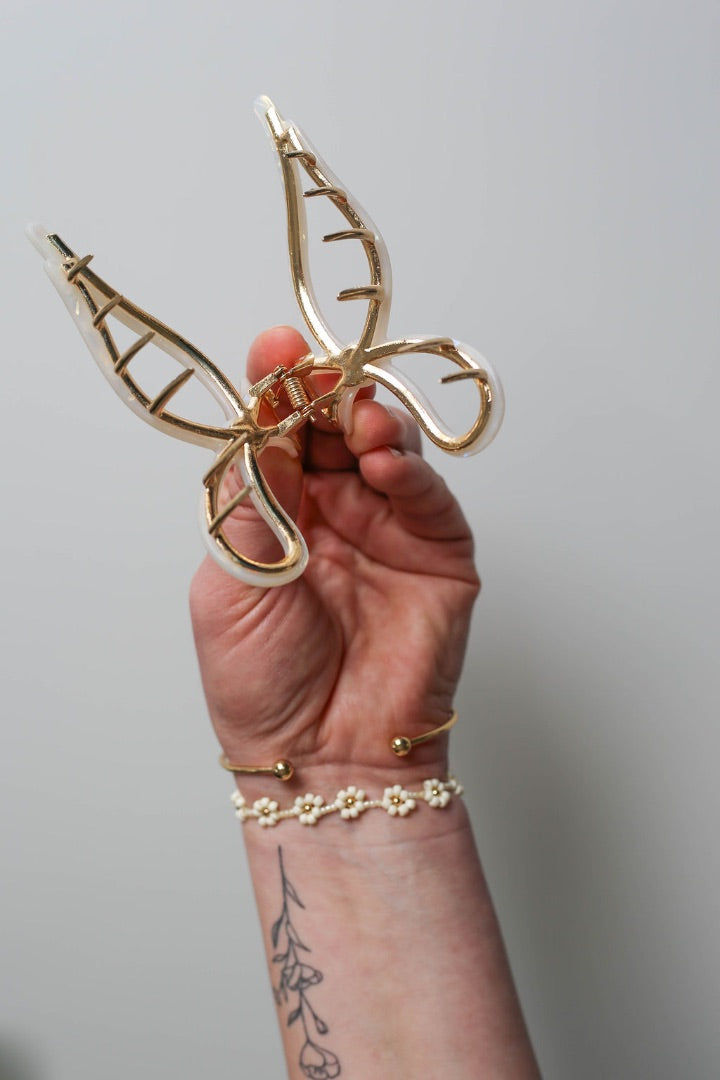 White Eco Acetate Large Hair Claw Clip Created Mother handmade & curated by Tanis Harder based out of Winnipeg, MB.