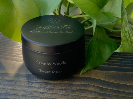 Smitten & Fir Candle Co. - 5oz Signature Tin - Creamy Woods & Sweet Musk