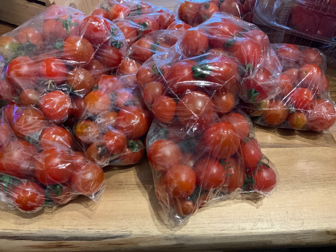 Cooks Country Farm - 1/2 lb Cherry Tomatoes