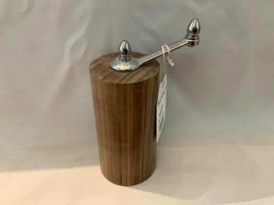 Toys & Turnings Artisan - Single Pepper Grinder Dark Nutmeg