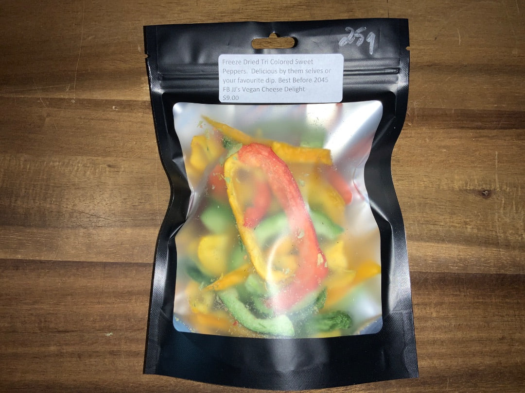 JJ's Vegan Cheese - 25g Freeze Dried Tri-Colored Sweet Peppers